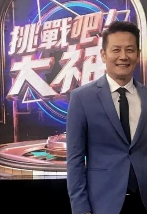 【抖音反差婊】莉莉安新娘足疗技师211全网男人心中的白月光被大神重金拿下并流出视频 - 男人射吧